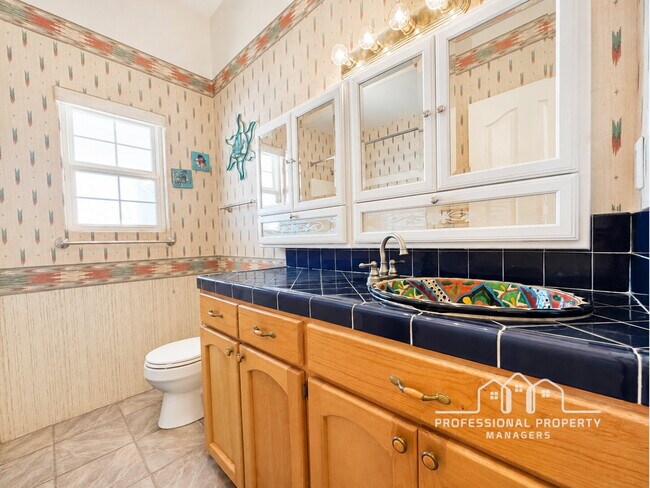 Building Photo - 3-bedroom, 3-bathroom home in Foothills Mobile Est