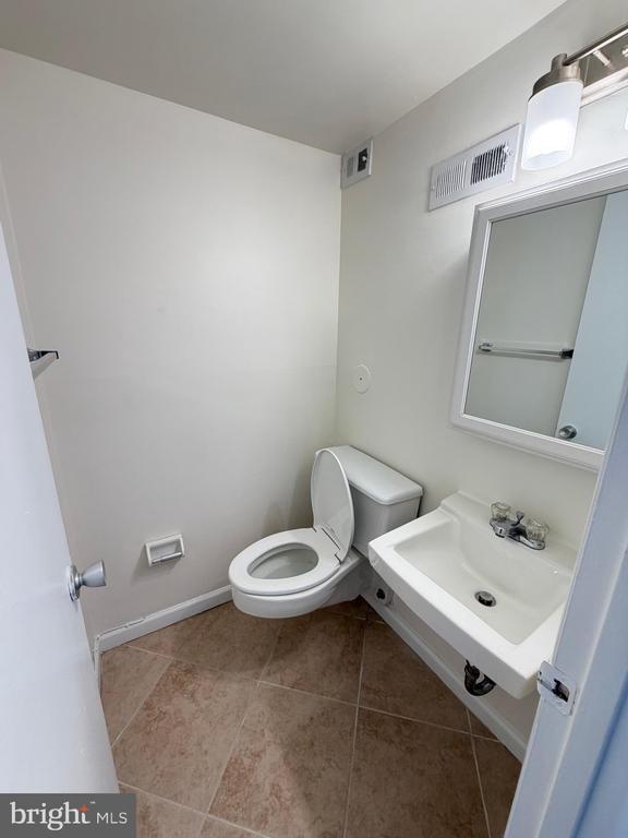 Building Photo - 5485 Harpers Farm Rd