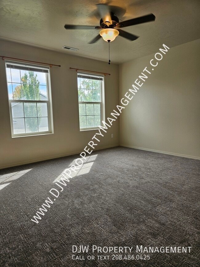 Building Photo - 4110 W Meadowpine St