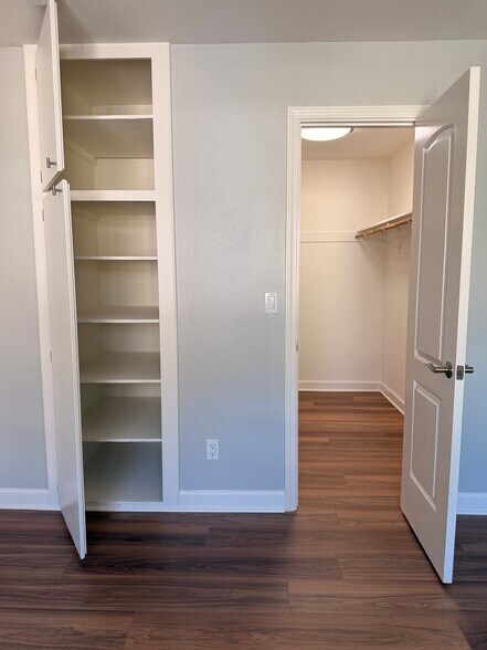 Building Photo - 755 14th Ave