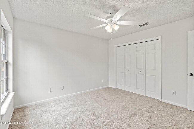 Building Photo - 12756 Bentwater Dr