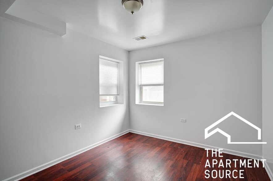 Building Photo - 2530 W Fitch Ave