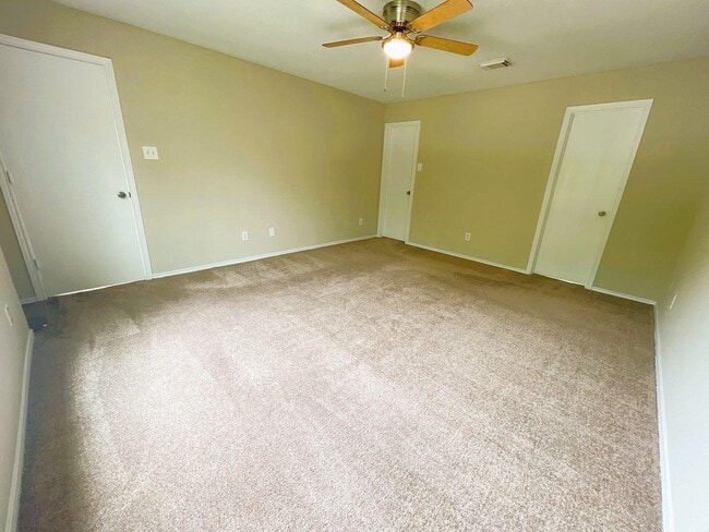 Building Photo - 436 Mystic Glen Loop