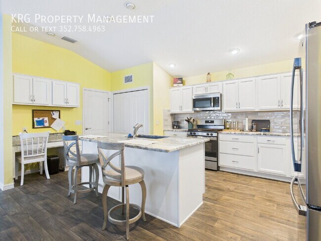 Building Photo - 6266 Milagros Ct