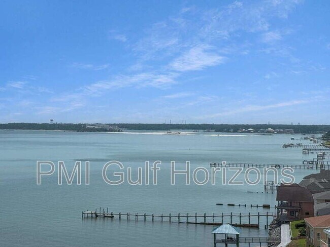 Building Photo - 615 Bayshore Dr