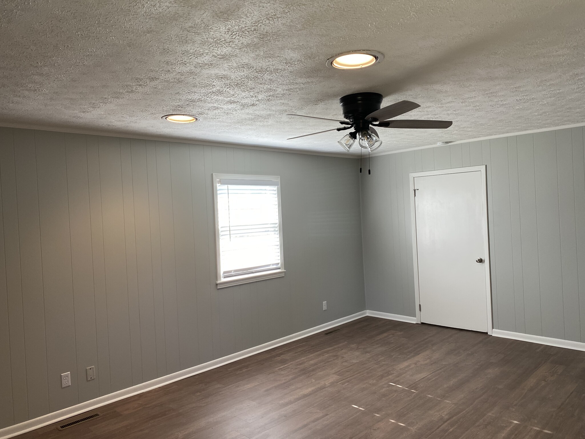 Building Photo - 504 Luther Rd