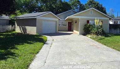 Building Photo - 3 bedroom 2 bath home near schools and shopping