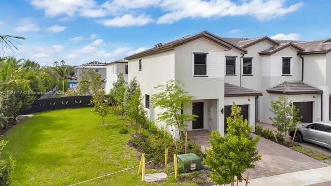 Building Photo - 286 SW 159th Dr