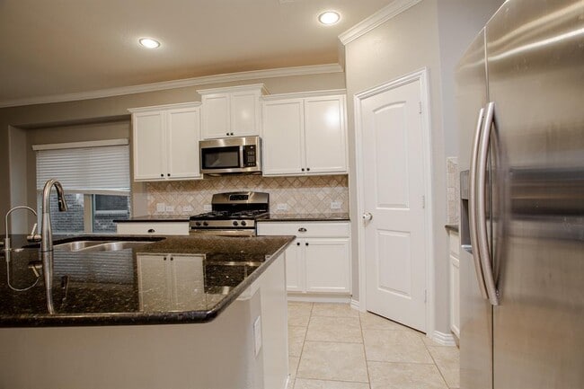 Building Photo - 2700 Auburn Chestnut Ln