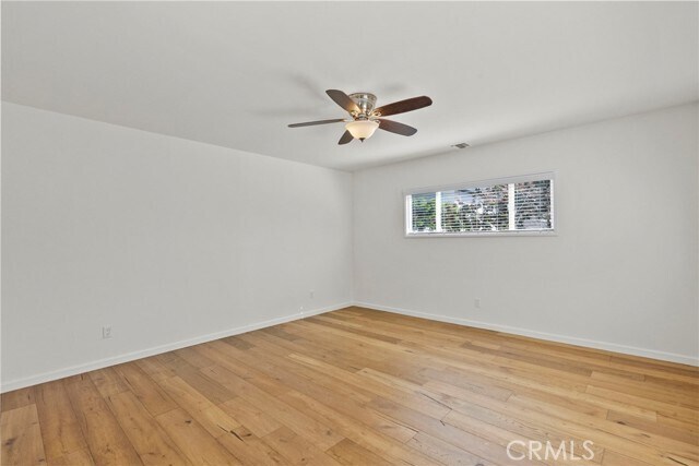 Building Photo - 1056 E Orange Grove Ave