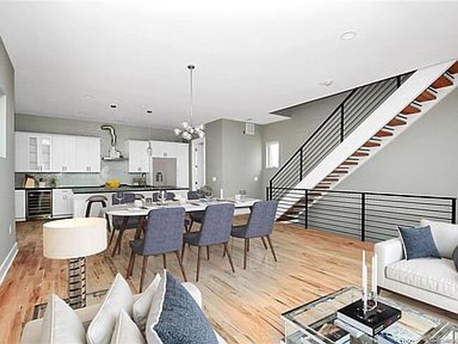 Building Photo - Located in the Smallwood Neighborhood only minutes to uptown Charlotte and all the major corridor...