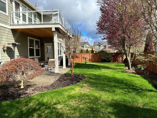 Building Photo - 7731 McKinley Loop NE