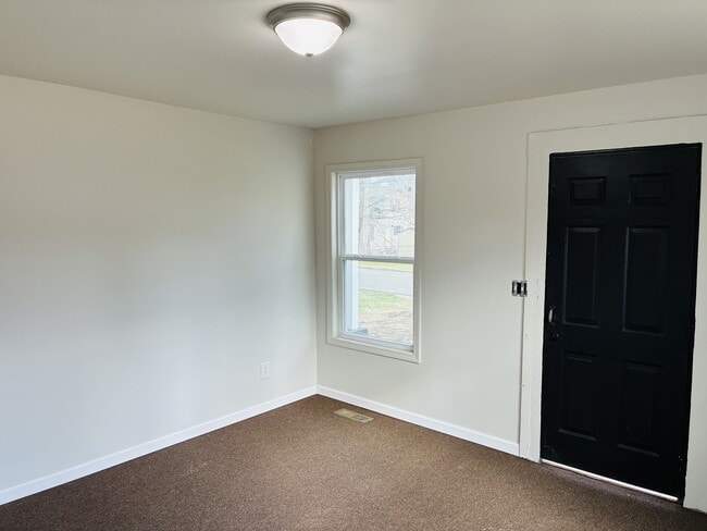 Building Photo - 508 Riley St