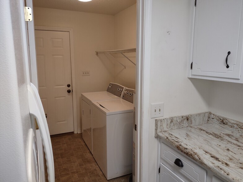 Building Photo - 4415 Copperwood Pl