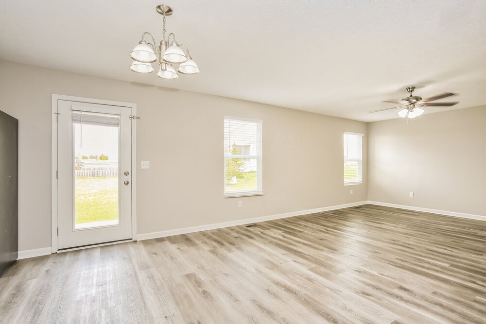 Building Photo - 804 Zeller Dr