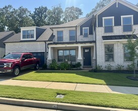 Building Photo - 595 Mount Laurel Dr