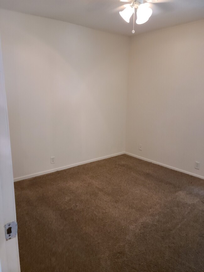 Building Photo - 4101 Flory St