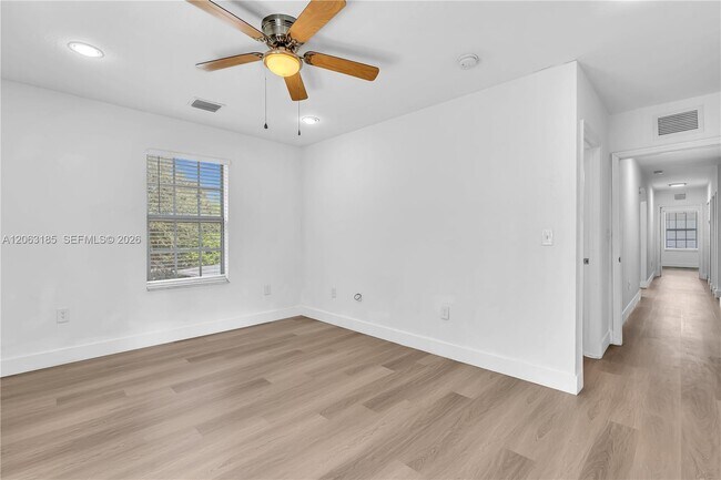 Building Photo - 140 NW 70th St