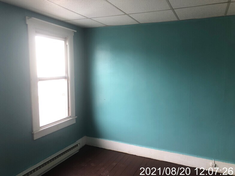 Bedroom 1st Window Right - 234 W Willow St