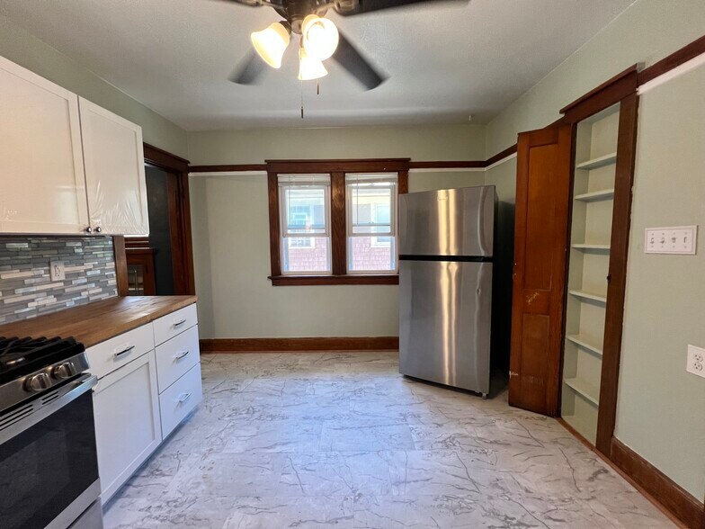 Building Photo - 2515 N 57th St