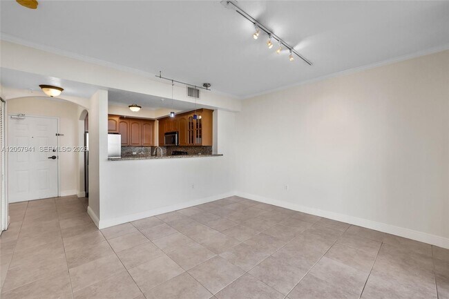 Building Photo - 2301 SW 27th Ave