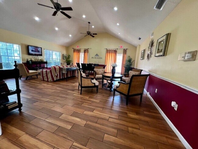 Building Photo - MOVE IN NOW!! Gated community Miriada! 1st floor 1X1.5 bath condo near pool area!!! Laminate wood...