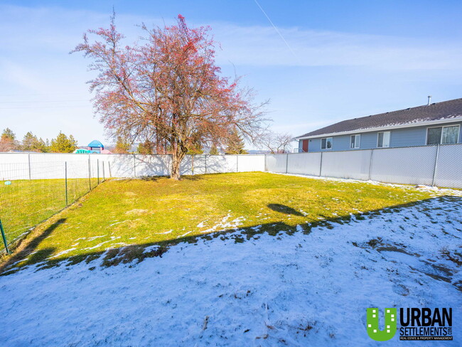 Building Photo - 15315 E Mission Ave