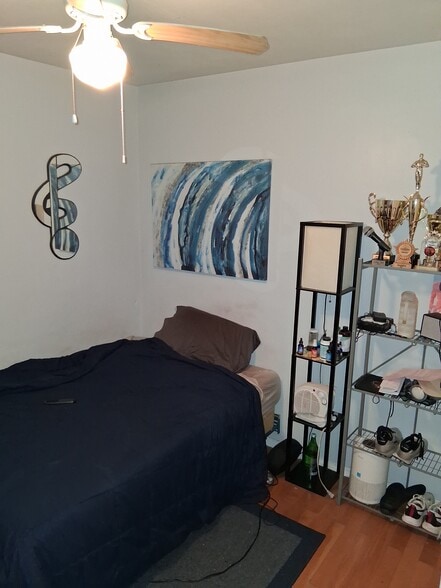 Building Photo - 5361 Sierra St