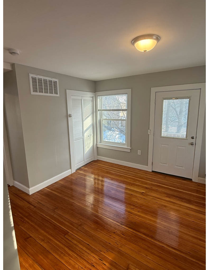 Lower Level Family Room - 43 Arthur St