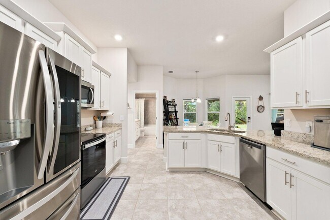 Building Photo - 8324 Amalfi Cir