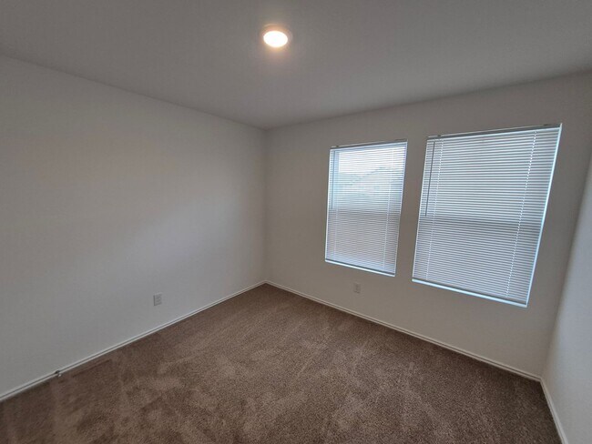 Building Photo - 12822 CHINALI SPG