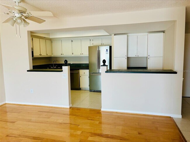 Building Photo - 800 S Gulfview Blvd