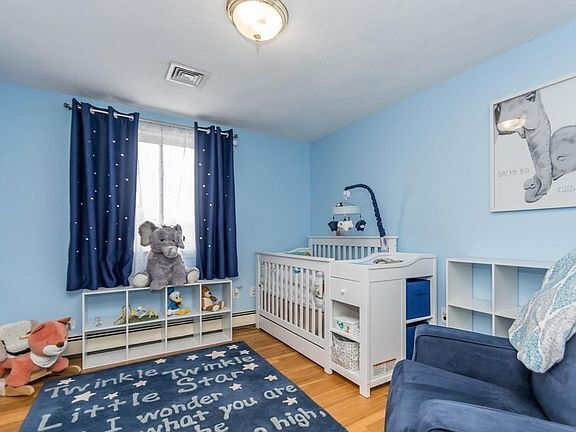 Building Photo - 23 Copley Ave