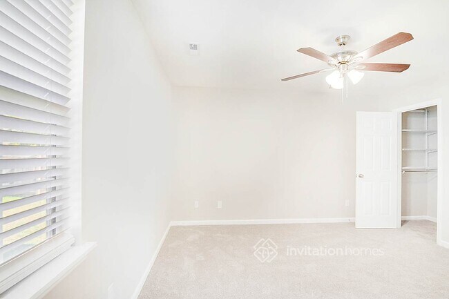 Building Photo - 200 Denver Ave