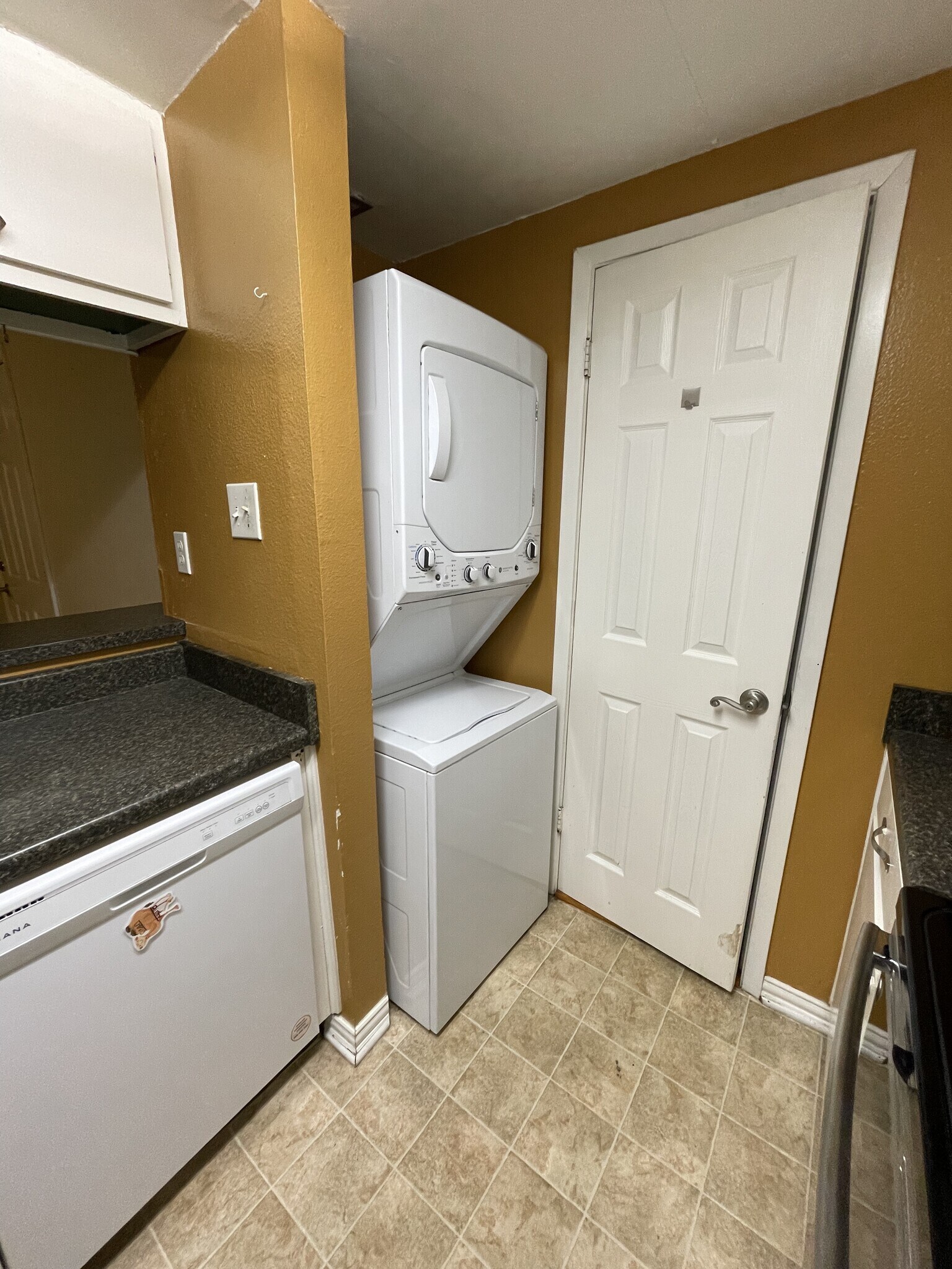 Washer Dryer Combo - 424 Fry St
