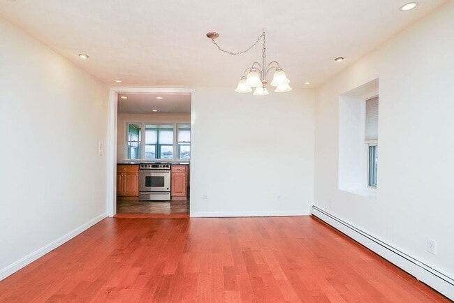 Building Photo - 175 Trenton St