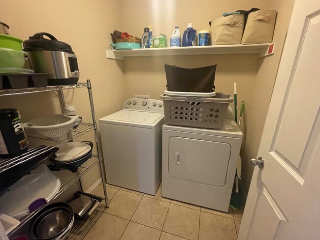 Building Photo - Bixby 3 bed 2 bath in quiet cul-da-sac!
