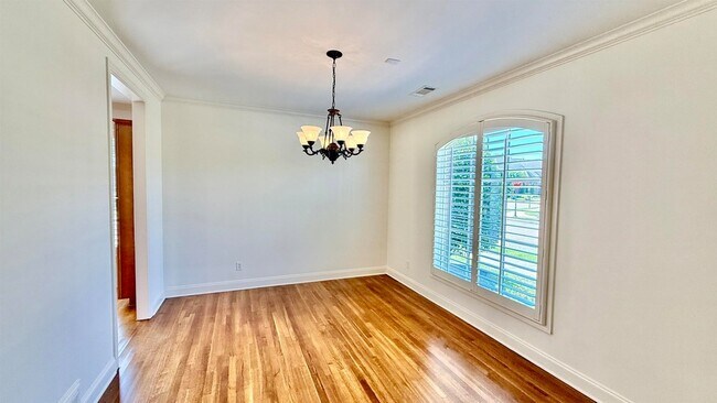 Building Photo - 9008 Arden Meadows Dr