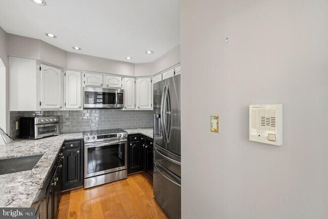 Building Photo - 1473 Church Hill Pl