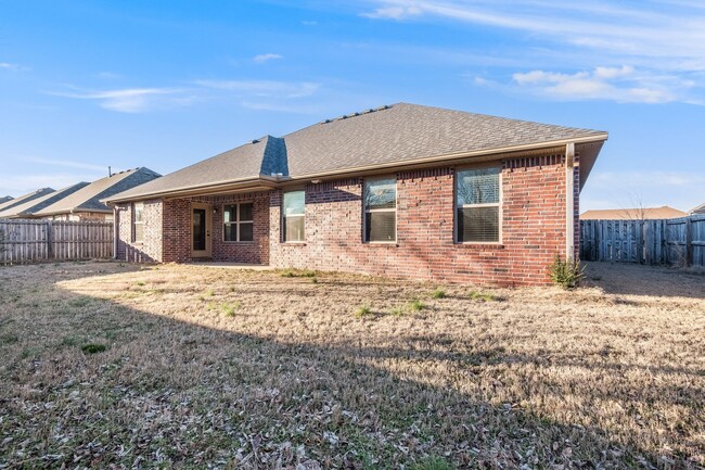 Building Photo - Charming 3-Bedroom Home for Rent in Spring...