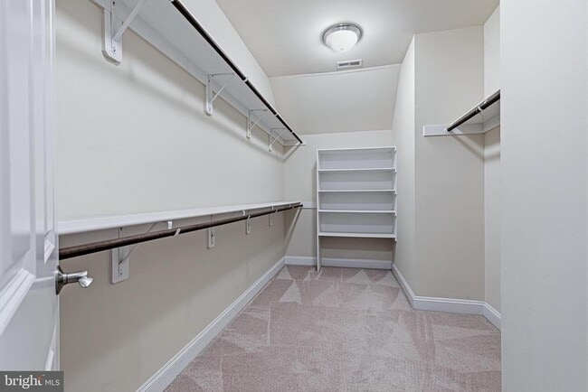 Building Photo - 1751 Tysons Crest Ln