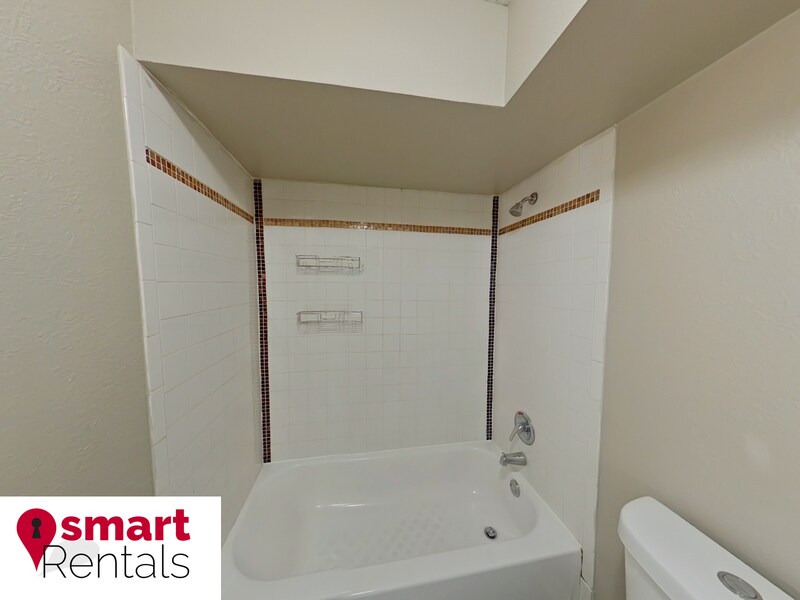 Building Photo - 3021 Pestalozzi St