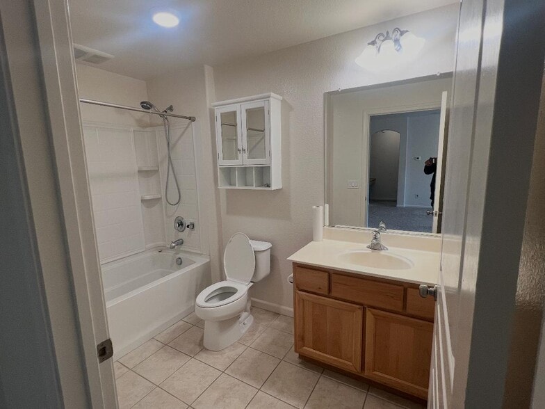 Building Photo - 9513 Coney Island Cir