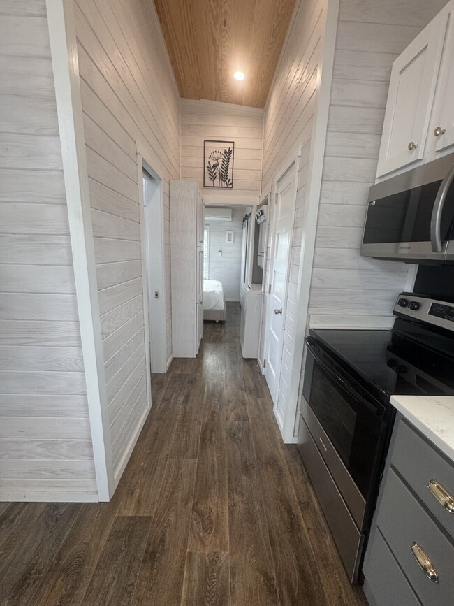 Building Photo - Tiny home at the Hamlet in Simple Living
