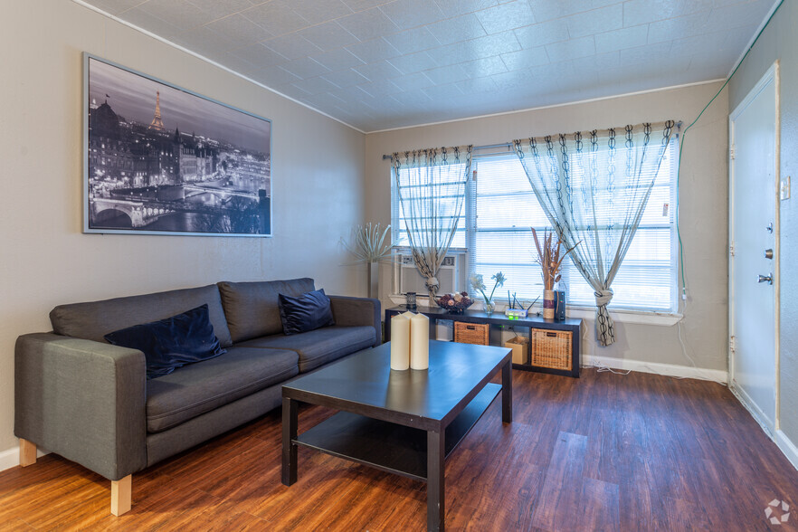 Living Room - Southway Manor Apartments