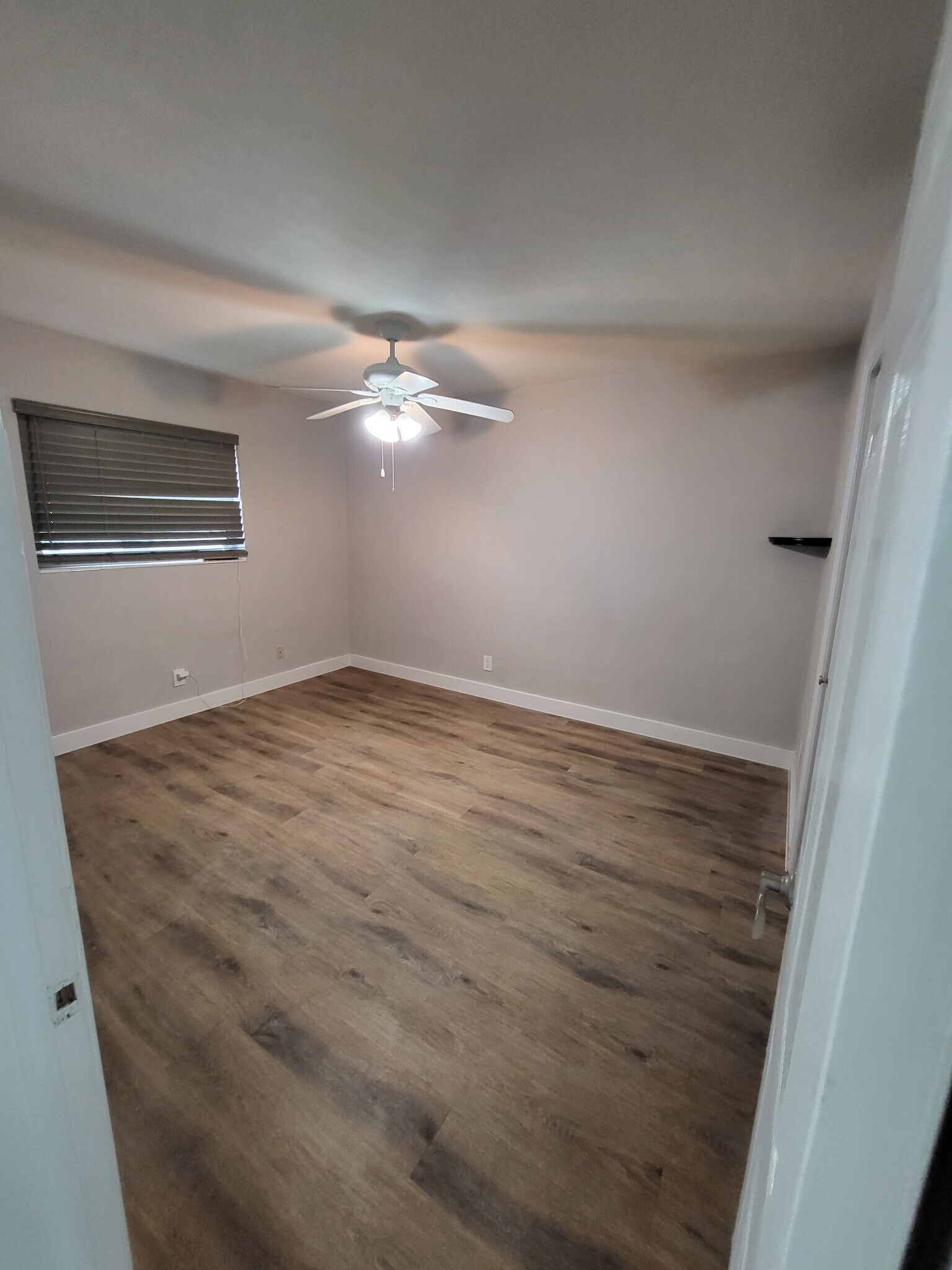Bedroom with closet - 1012 SE 15th St