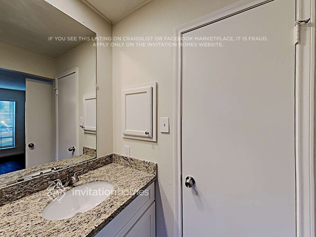 Building Photo - 2114 Tall Ships Ln