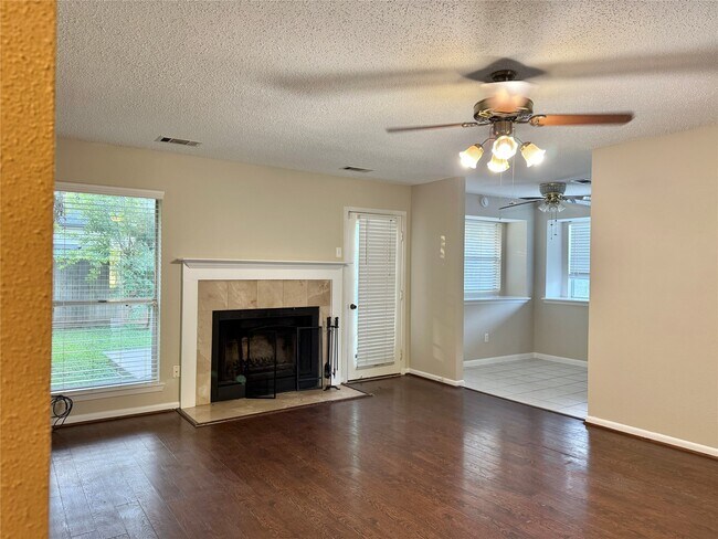 Building Photo - 2923 Cottonfield Way