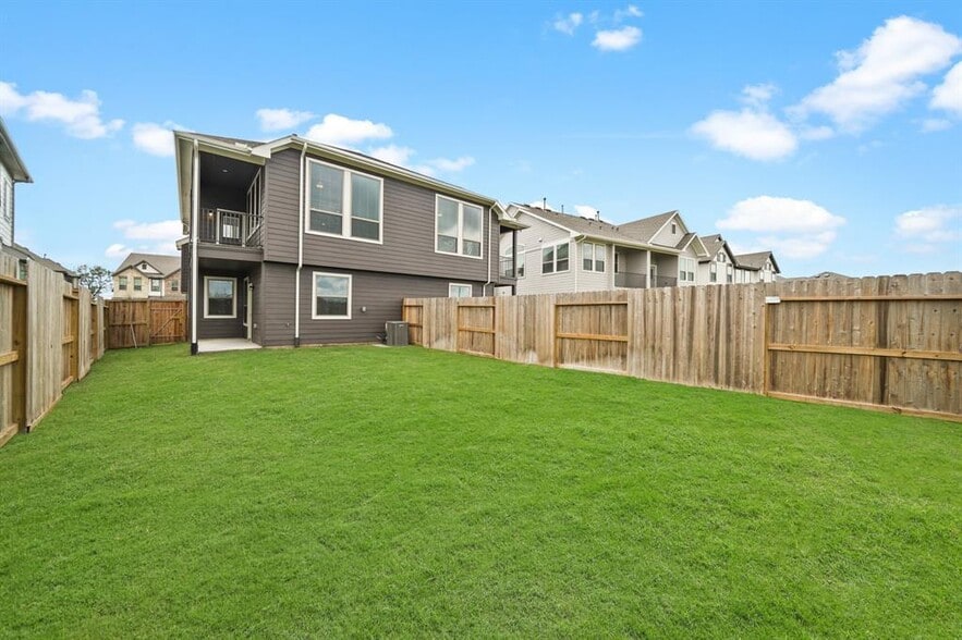 Building Photo - 9443 Starlight Oak Dr