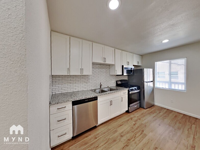 Building Photo - 5631 53rd St